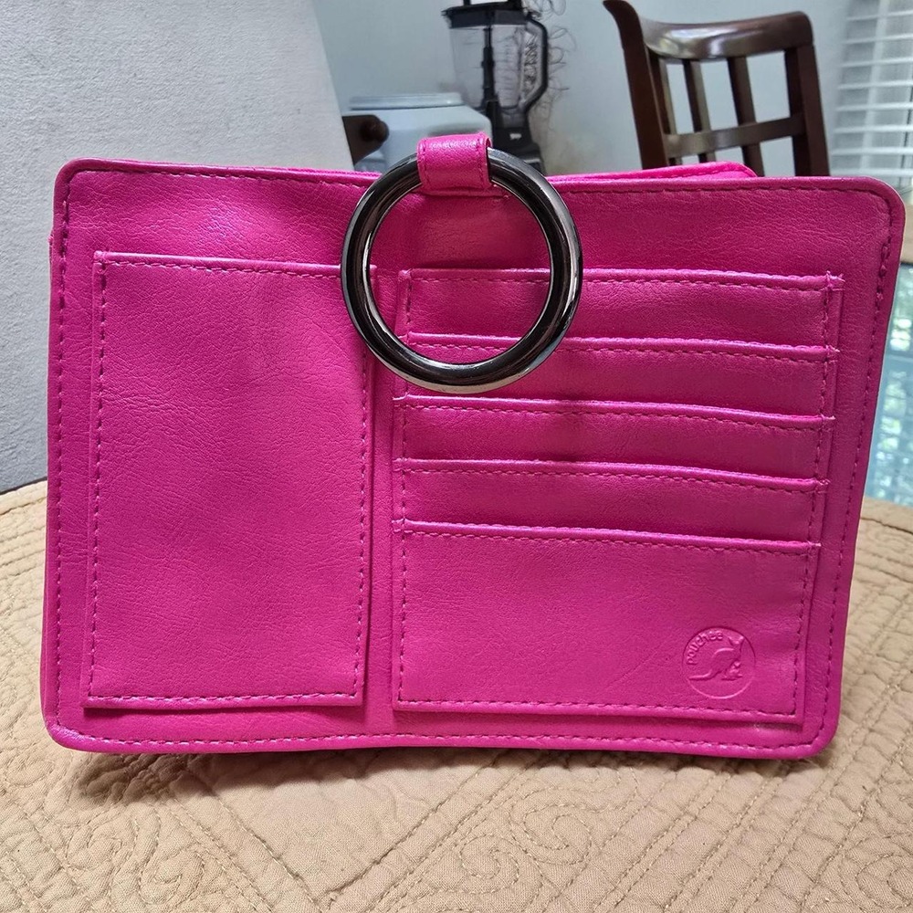 Pouches by Kangaroo pink leather wallet with ring detail